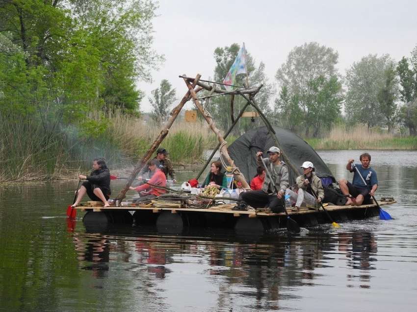 Плот из автомобильных камер своими