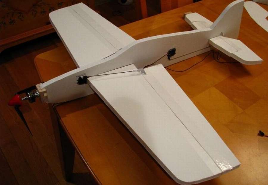 Сделать модель самолета своими руками