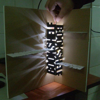 Угловая книжная полка с подсветкой (светодиодами) - проект в домашних условиях