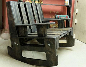 Сделать кресло качалку из поддонов - легко и просто. 12 готовых моделей